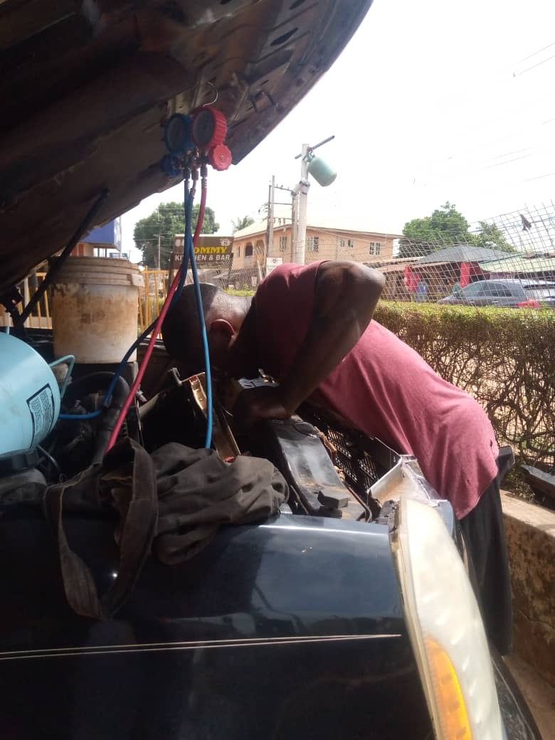 Car AC System Servicing